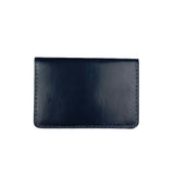 Reisepasshülle aus schwarzem Leder, handgenäht für einen Reisepass, Scheckkarten oder Geldscheine, mit Logo Elch.