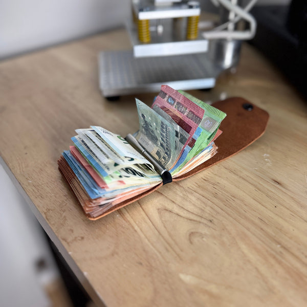 Cash Wallet - Magneto Ranger - rötliches Braun