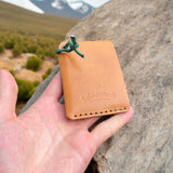 Kartenhalter Leder Hellbraun, Whiskey Druckknopf "Jesse"